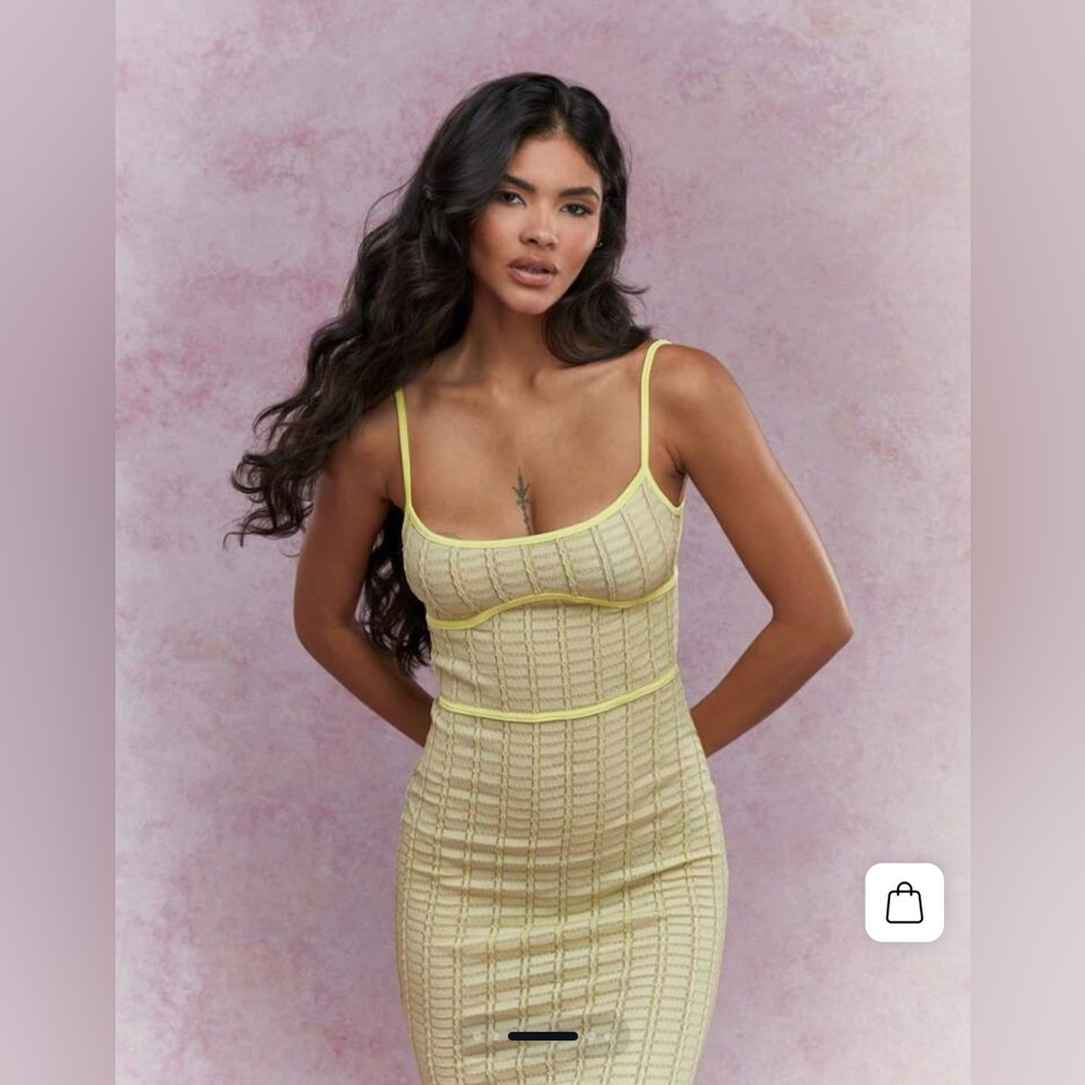Missguided Light Yellow Maxi Dress - Picture 3 of 7